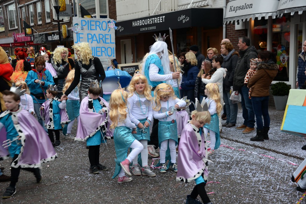 ../Images/Kinder optocht 2015 040.jpg